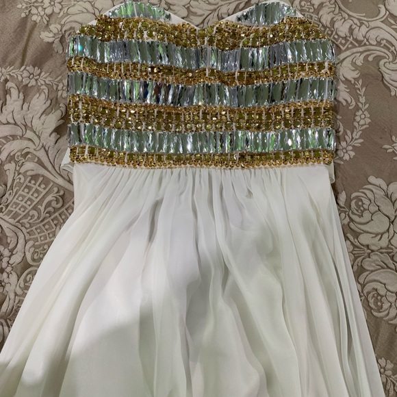 White high-low dress - Picture 3 of 3